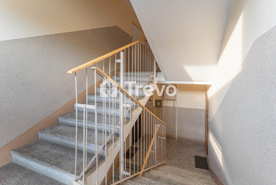 Rodzinne 4-pokojowe mieszkanie z dużym potencjałem - Gallery Image 22