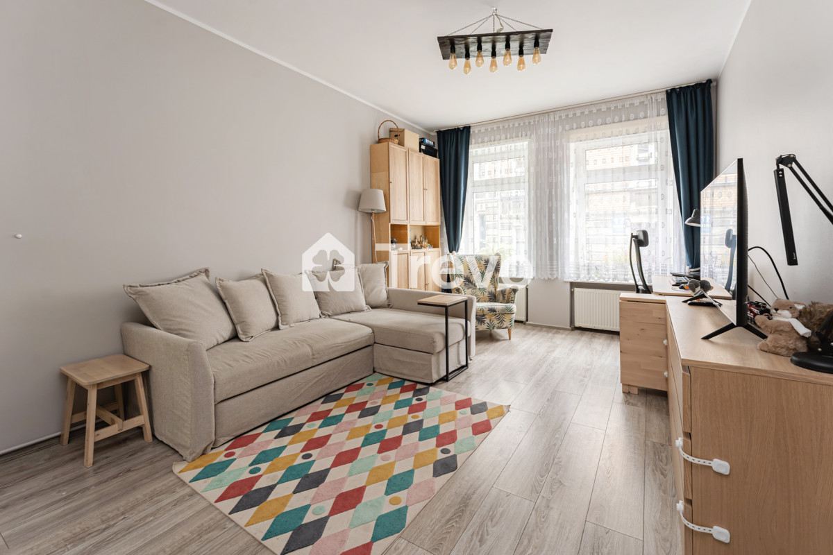 2 pokoje | klimatyczna kamienica | blisko centrum