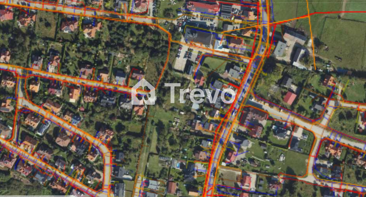 Media w drodze | Wśród zabudowy jednorodzinnej - Gallery Image 3