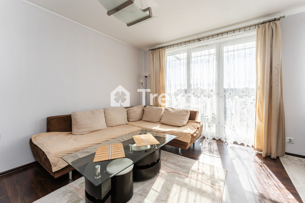 3 przestronne pokoje blisko tramwaju, parku, winda - Gallery Image 4