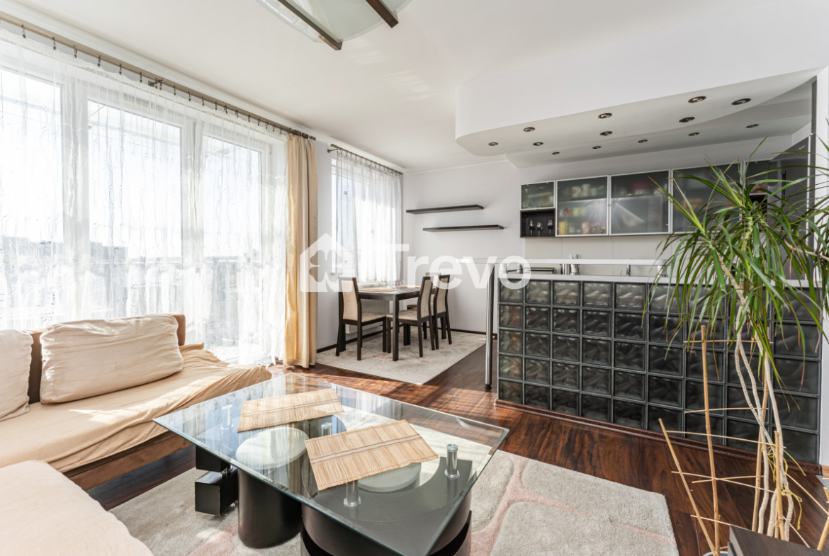 3 przestronne pokoje blisko tramwaju, parku, winda