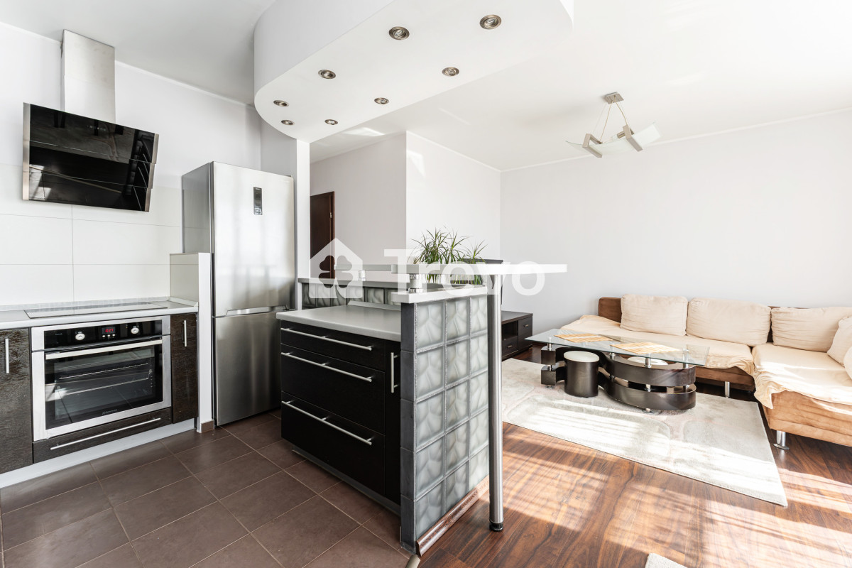 3 przestronne pokoje blisko tramwaju, parku, winda - Gallery Image 3