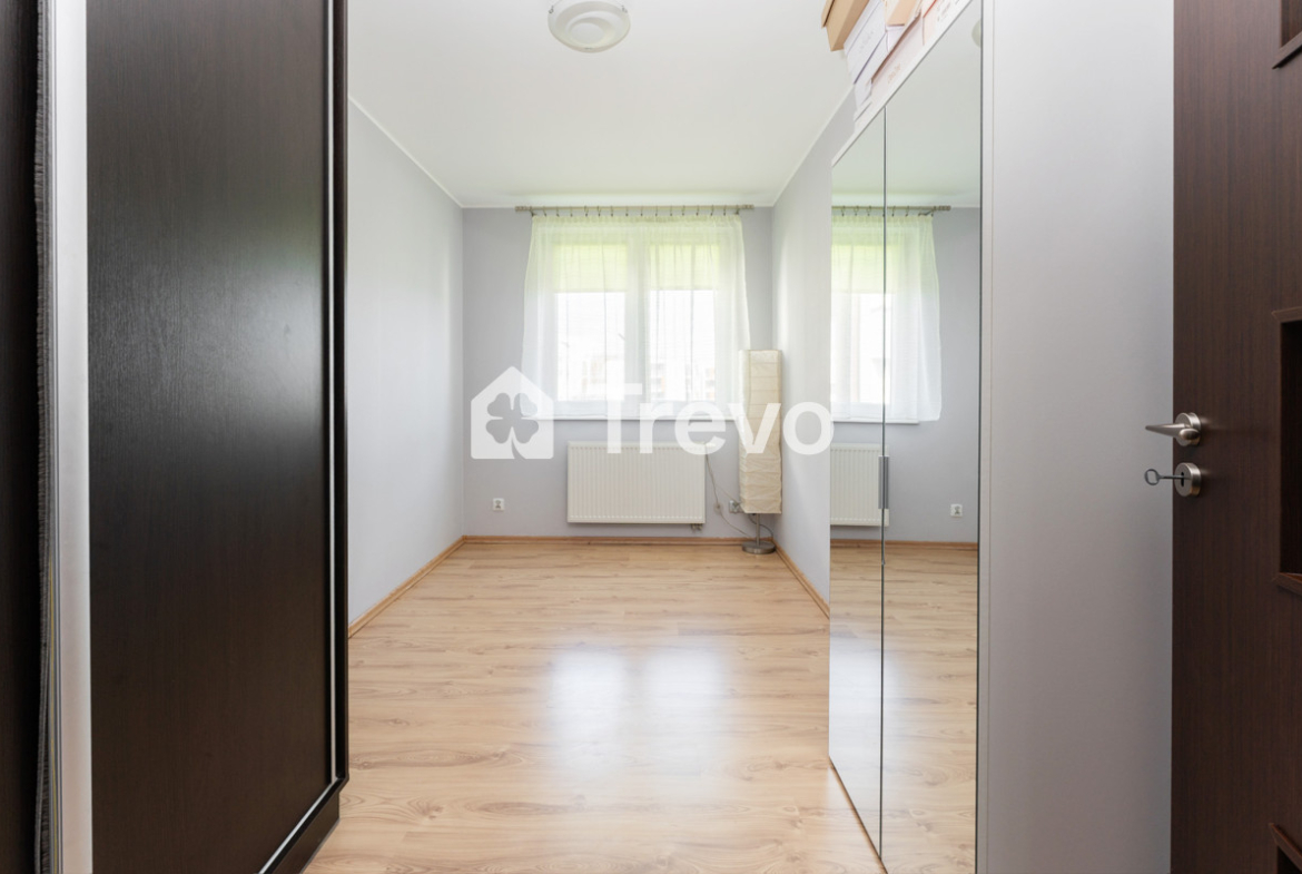 3 przestronne pokoje blisko tramwaju, parku, winda - Gallery Image 10