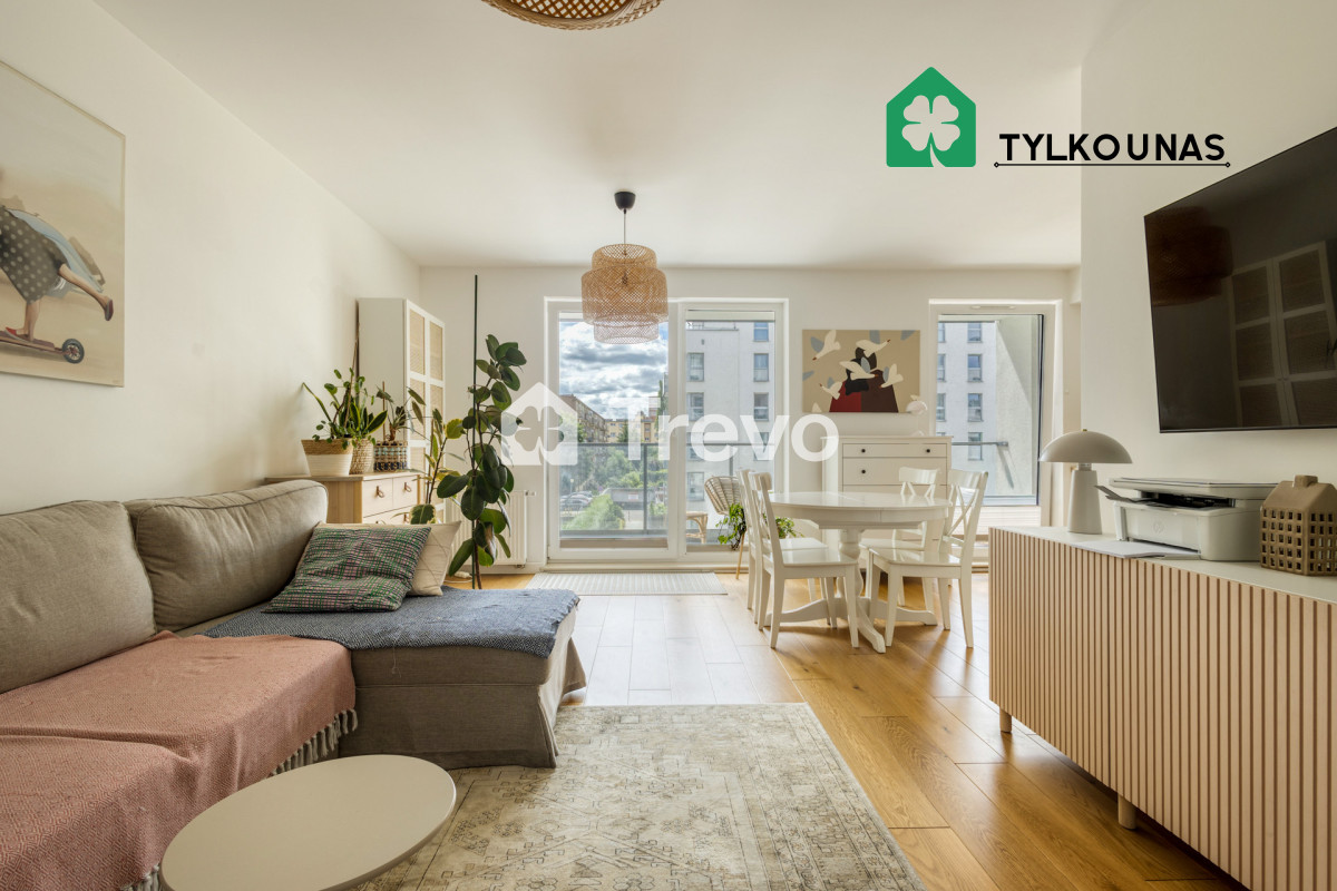 4 pokoje spacerem do Starego Miasta! - Gallery Image 2