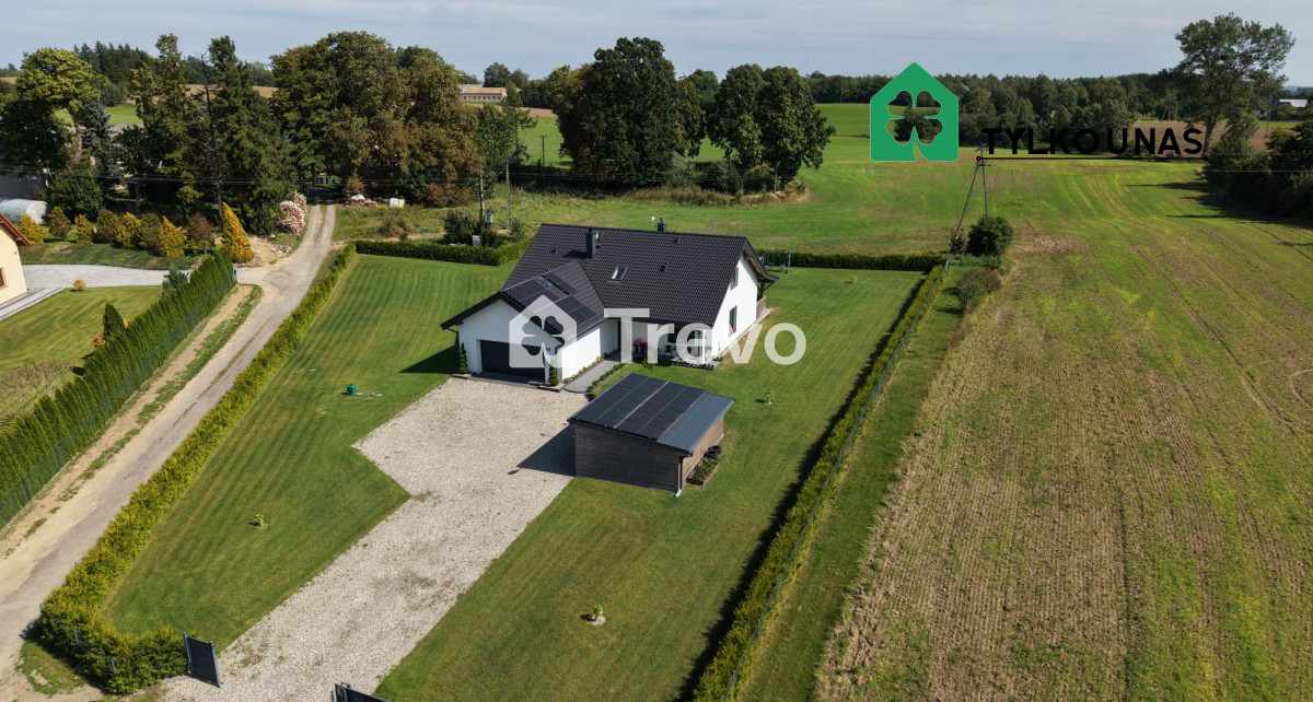 Nowoczesny dom z dużą działką w spokojnej okolicy - Gallery Image 2