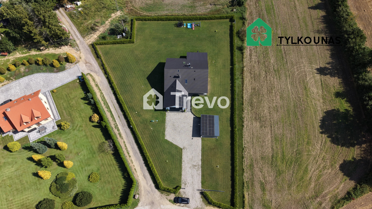 Nowoczesny dom z dużą działką w spokojnej okolicy - Gallery Image 3